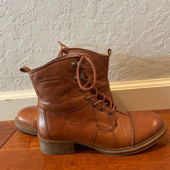 Beautiful Cognac Leather Boots Brand new - Picture 2 of 5